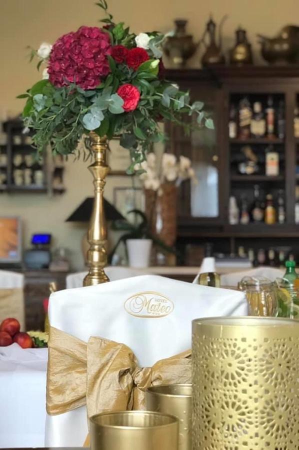 Hotel Mateo Стопниця Екстер'єр фото